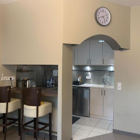 Luxurious Flat In Bondy, Apartamento Exterior foto
