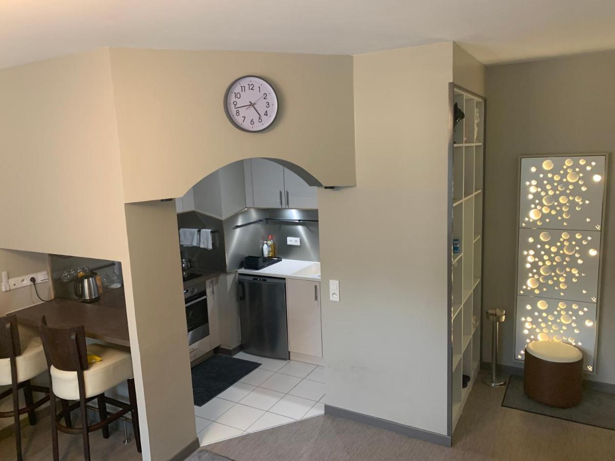 Luxurious Flat In Bondy, Apartamento Exterior foto